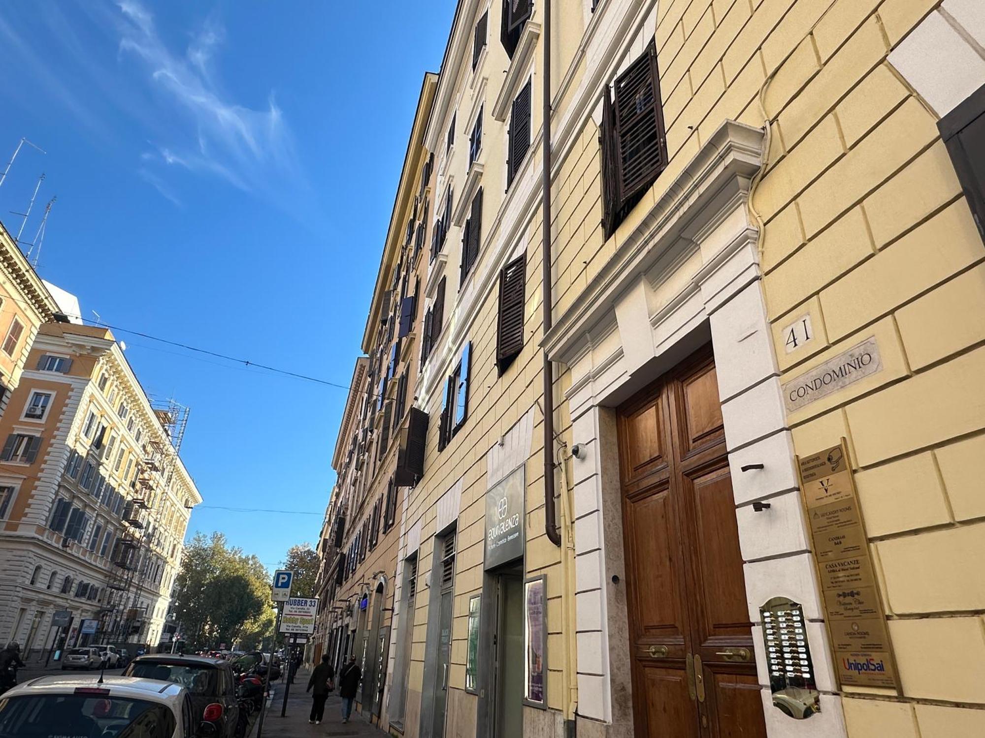 Candia41 2* Roma